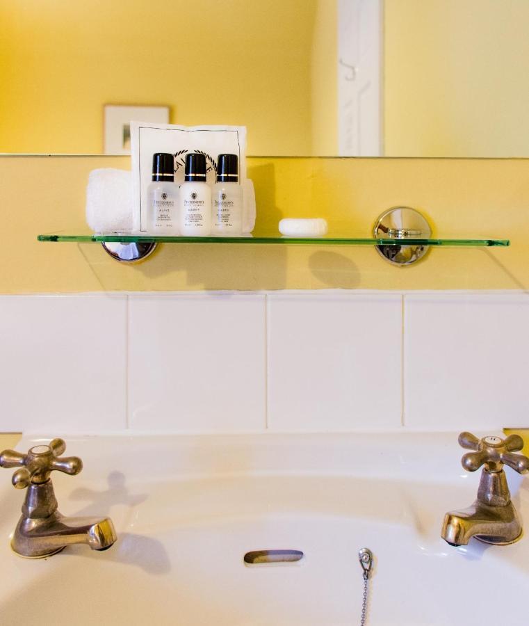 The Colonsay Hotel Isle of Colonsay 외부 사진